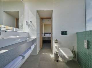 Гостиница Holiday Inn Perm Пермь Стандарт одноместный 1 кровать "queen size"-4