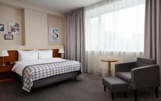 Гостиница Holiday Inn Perm Пермь Стандартный двухместный номер с 1 кроватью-2